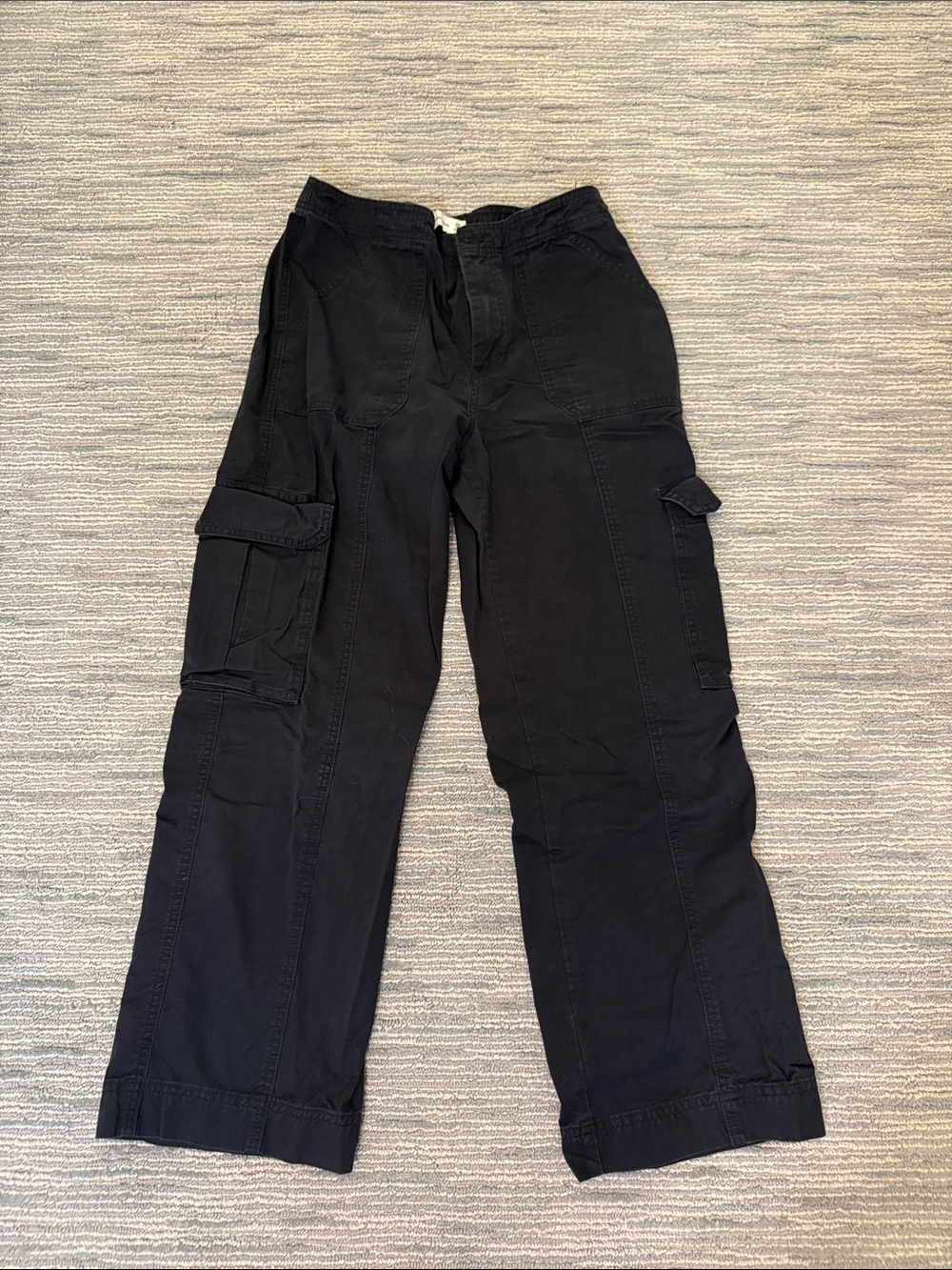 Abercrombie & Fitch Black Women's Cargo Pants with Flap Pockets